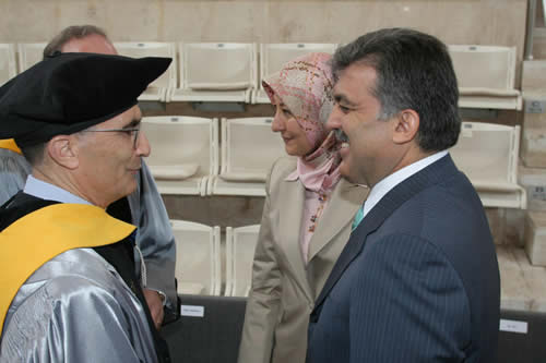 11. Cumhurbaşkanı Gül'den Prof. Dr. Aziz Sancar'a Kutlama